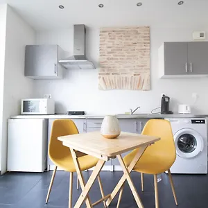 T2 Au Centre De En Bresse Appartement